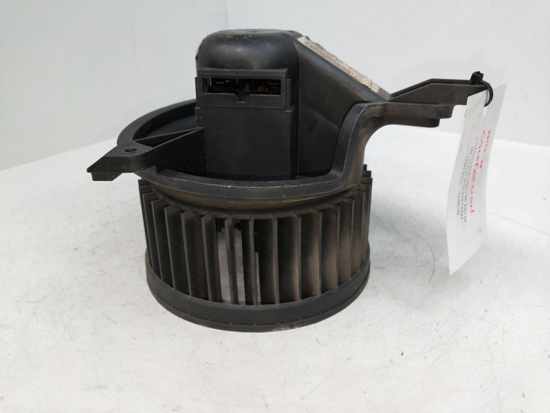 Recambio de motor calefaccion para citroen berlingo 1.9 1,9 d sx modutop familiar referencia OEM IAM G2025459 030666P M49030668Q