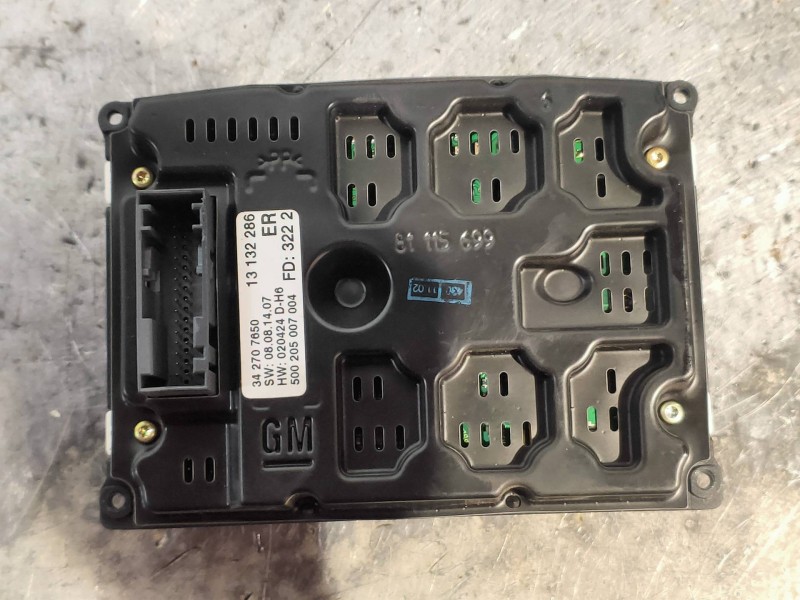 Recambio de pantalla multifuncion para opel vectra c berlina club referencia OEM IAM 13132286 342707650 