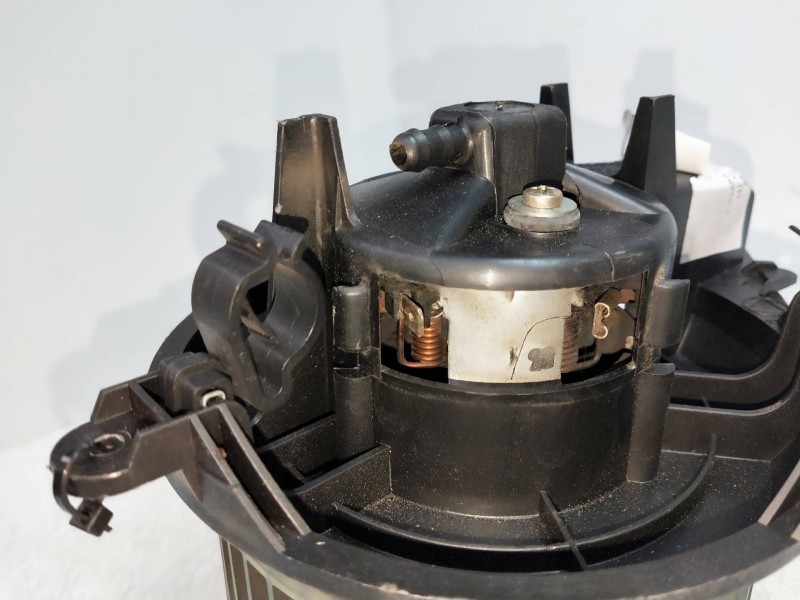 Recambio de motor calefaccion para citroen xsara berlina 2.0 hdi sx (66kw) referencia OEM IAM 740471233F 210681233F 01