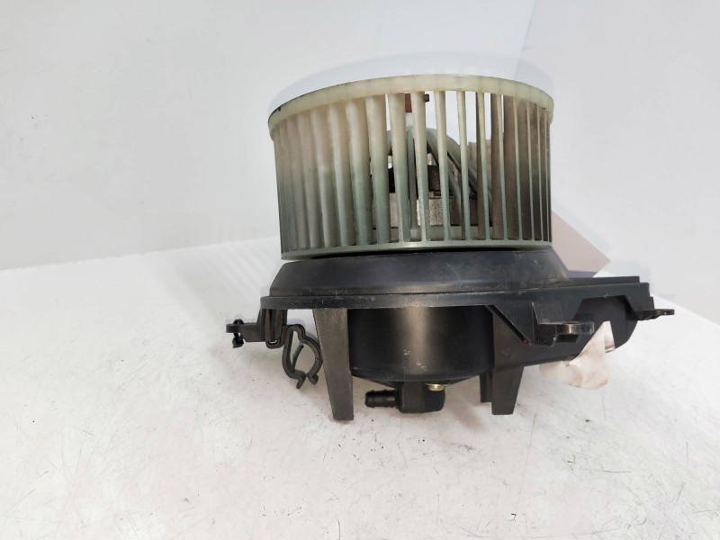 Recambio de motor calefaccion para citroen xsara berlina 2.0 hdi sx (66kw) referencia OEM IAM 740471233F 210681233F 01