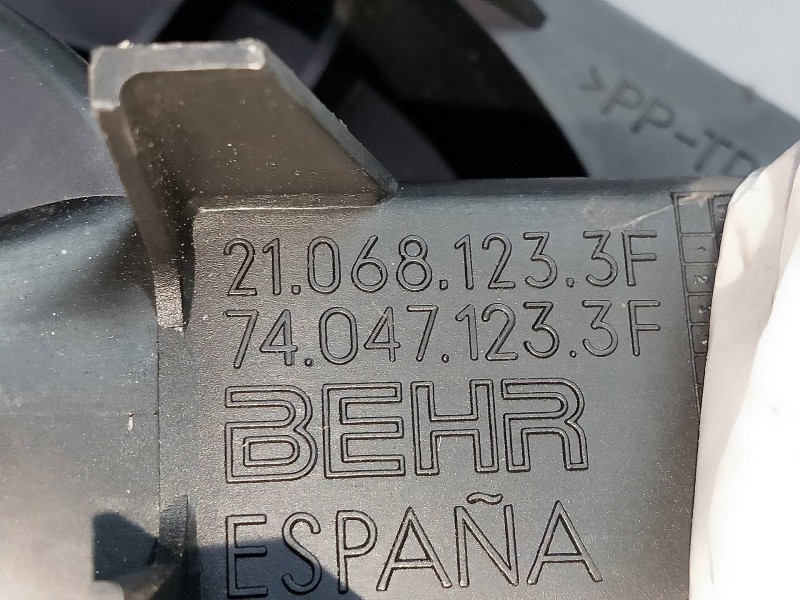 Recambio de motor calefaccion para citroen xsara berlina 2.0 hdi sx (66kw) referencia OEM IAM 740471233F 210681233F 01