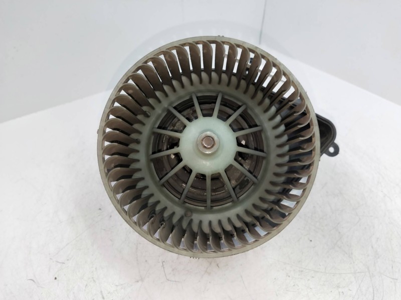 Recambio de motor calefaccion para citroen xsara berlina 2.0 hdi sx (80kw) referencia OEM IAM 740471233F 210681233F 01