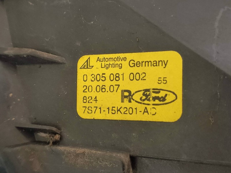 Recambio de faro antiniebla derecho para ford mondeo ber. (ca2) ghia referencia OEM IAM 7S7115K201AC 0305081002 