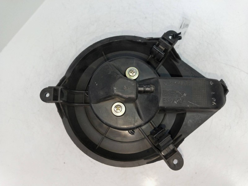 Recambio de motor calefaccion para citroen xsara berlina 1.9 turbodiesel referencia OEM IAM 210681233F  97