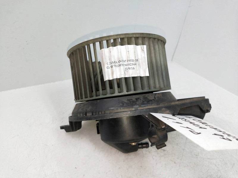 Recambio de motor calefaccion para citroen xsara berlina 1.9 turbodiesel referencia OEM IAM 210681233F  97