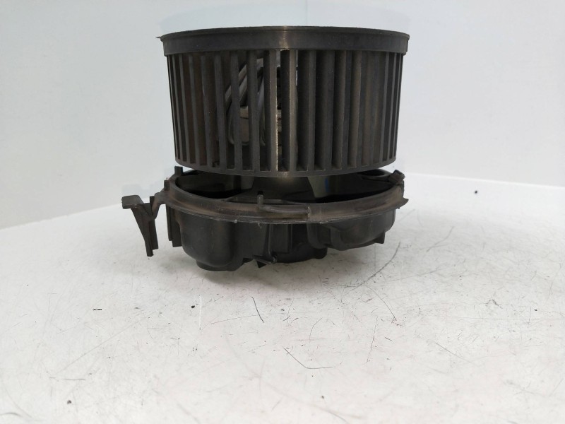 Recambio de motor calefaccion para dacia logan 1.4 cat referencia OEM IAM X90P35CH  