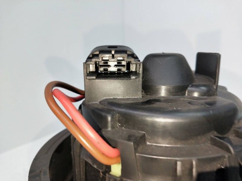 Recambio de motor calefaccion para dacia sandero básico referencia OEM IAM 109D38B X52AC 