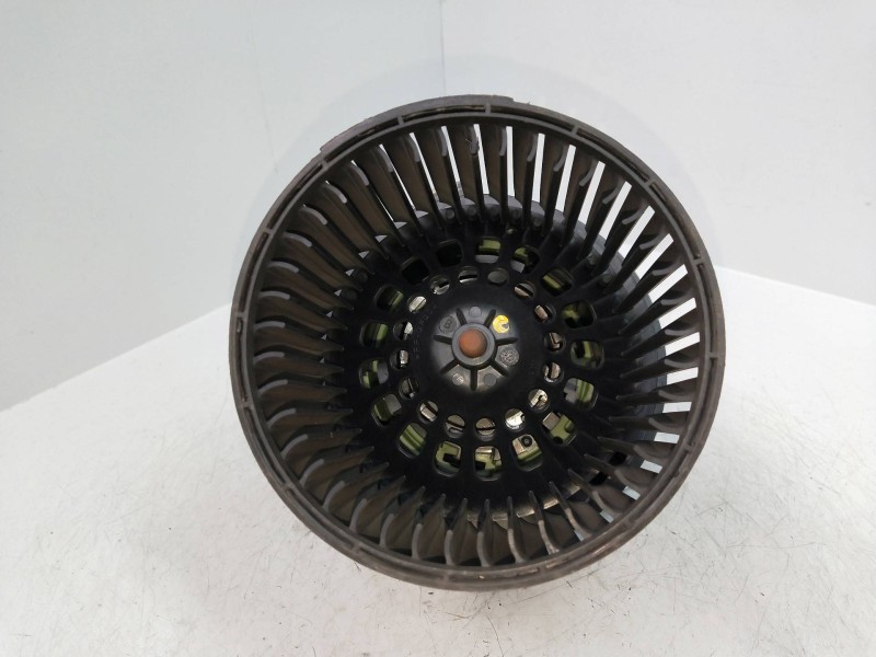 Recambio de motor calefaccion para dacia sandero básico referencia OEM IAM 109D38B X52AC 