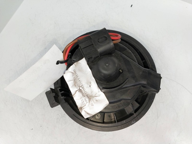 Recambio de motor calefaccion para dacia sandero 0.9 tce cat referencia OEM IAM 109038B 52AC 