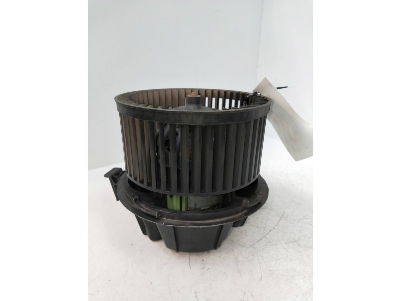 Recambio de motor calefaccion para dacia sandero stepway referencia OEM IAM 106609Z  