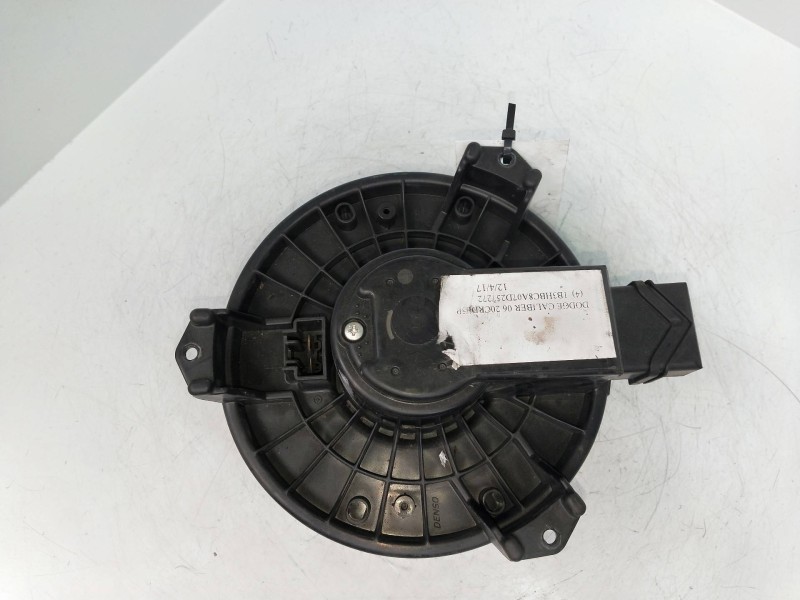 Recambio de motor calefaccion para dodge caliber 2.0 16v crd cat referencia OEM IAM   