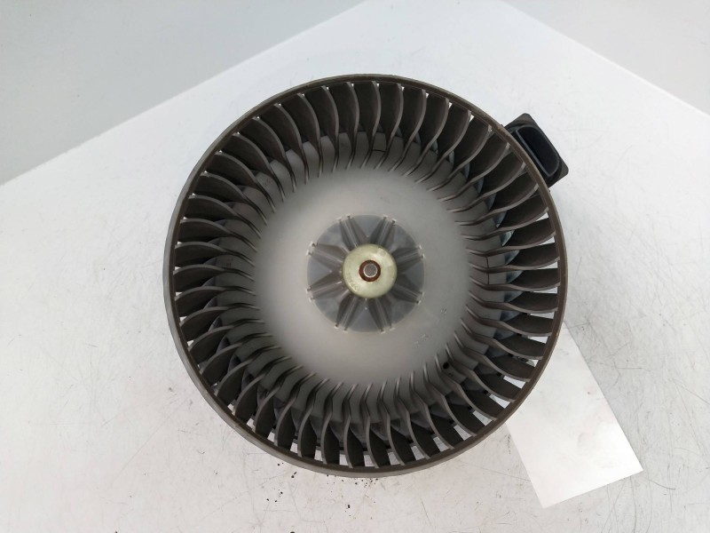 Recambio de motor calefaccion para dodge caliber 2.0 16v crd cat referencia OEM IAM   