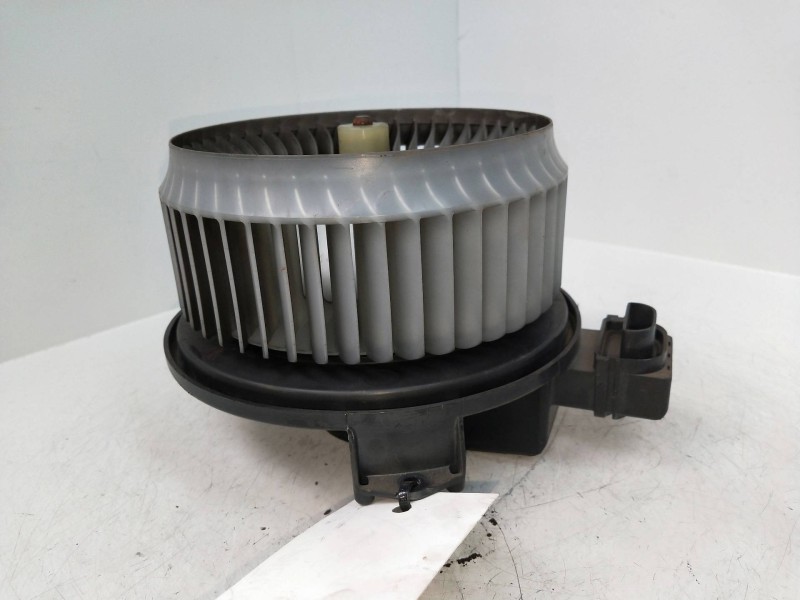 Recambio de motor calefaccion para dodge caliber 2.0 16v crd cat referencia OEM IAM   