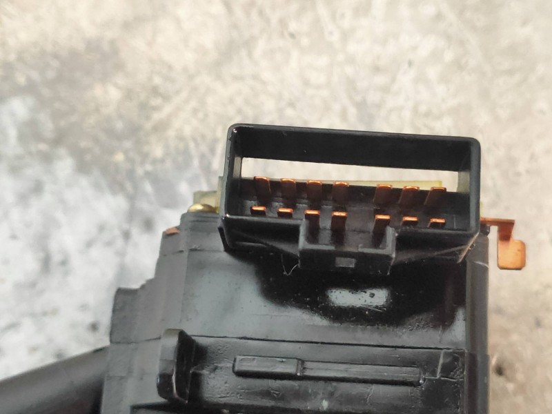 Recambio de mando limpia para kia sorento 2.5 crdi ex referencia OEM IAM   