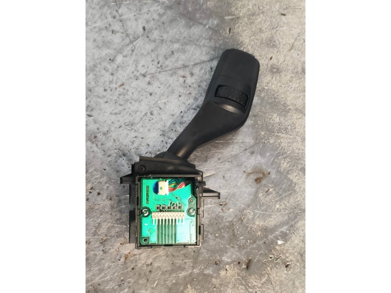Recambio de mando limpia para ford mondeo ber. (ca2) ghia referencia OEM IAM 6G9T17A553AD  