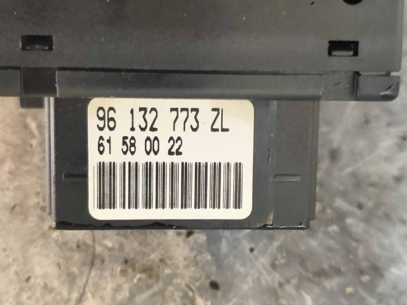 Recambio de mando limpia para citroen xantia berlina 1.9 d x referencia OEM IAM 96132773ZL  