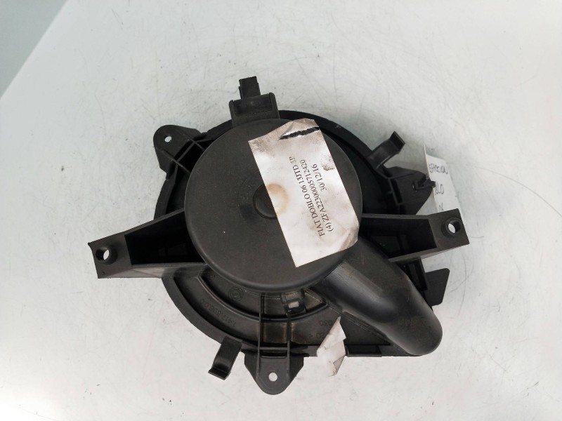 Recambio de motor calefaccion para fiat doblo cargo (223) 1.3 jtd referencia OEM IAM 141730600  