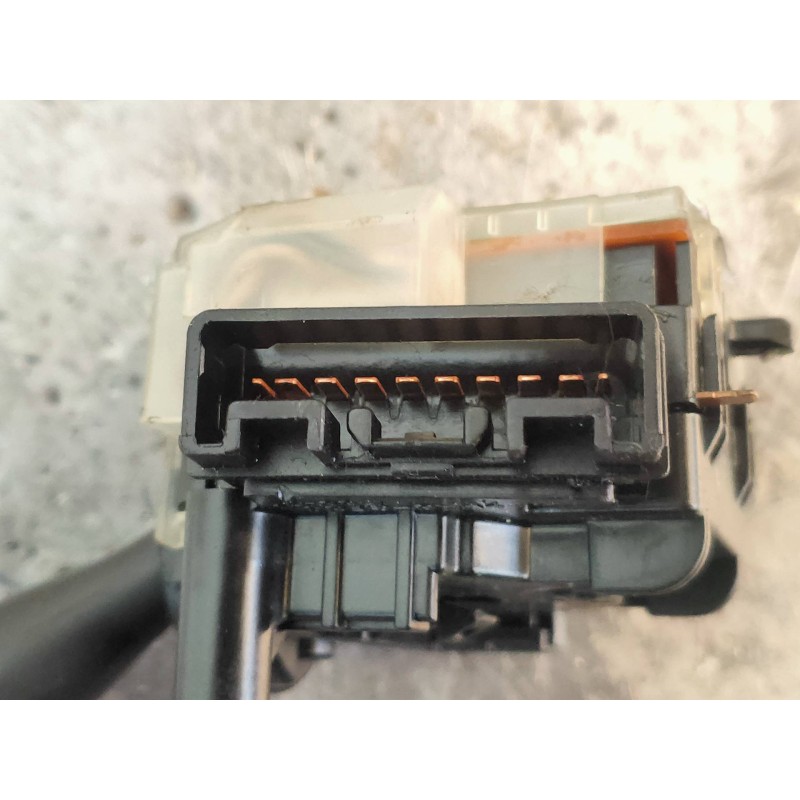 Recambio de mando limpia para toyota corolla (e12) 2.0 d-4d linea luna berlina referencia OEM IAM 173738  