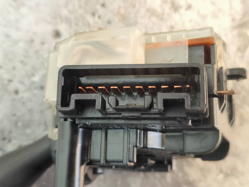 Recambio de mando limpia para toyota corolla (e12) 2.0 d-4d linea luna berlina referencia OEM IAM 173738  