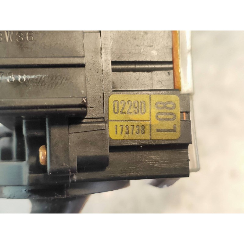 Recambio de mando limpia para toyota corolla (e12) 2.0 d-4d linea luna berlina referencia OEM IAM 173738  