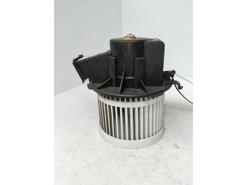 Recambio de motor calefaccion para fiat panda (169) 1.3 jtd cat referencia OEM IAM 503930100  