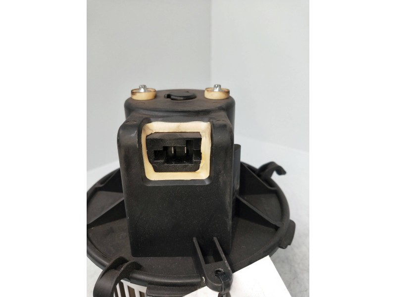 Recambio de motor calefaccion para fiat panda (169) 1.3 jtd cat referencia OEM IAM 503930100  