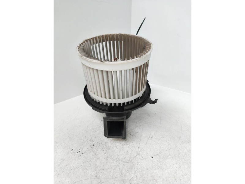 Recambio de motor calefaccion para fiat panda (169) 1.3 jtd cat referencia OEM IAM 503930100  