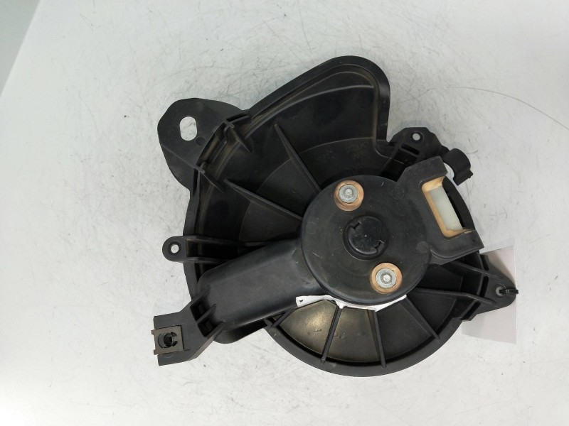 Recambio de motor calefaccion para fiat grande punto (199) 1.3 16v multijet active (55kw) referencia OEM IAM 164230100  