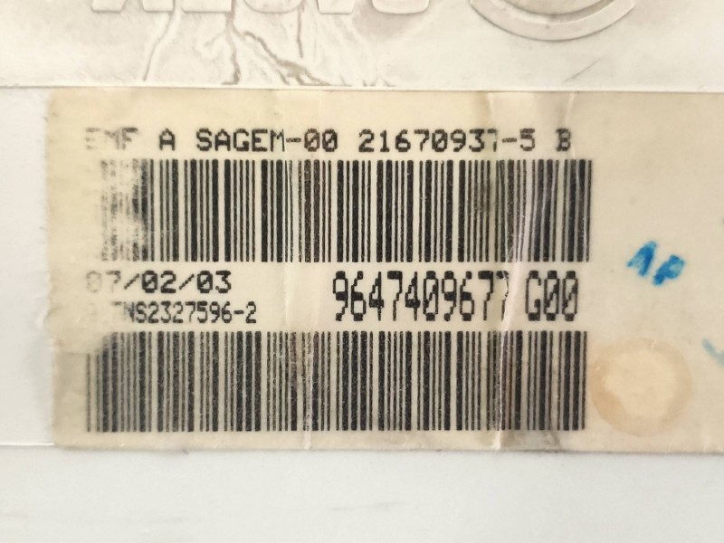 Recambio de pantalla multifuncion para citroen xsara berlina 1.4 hdi vivace referencia OEM IAM 9647409777 216709375B G00