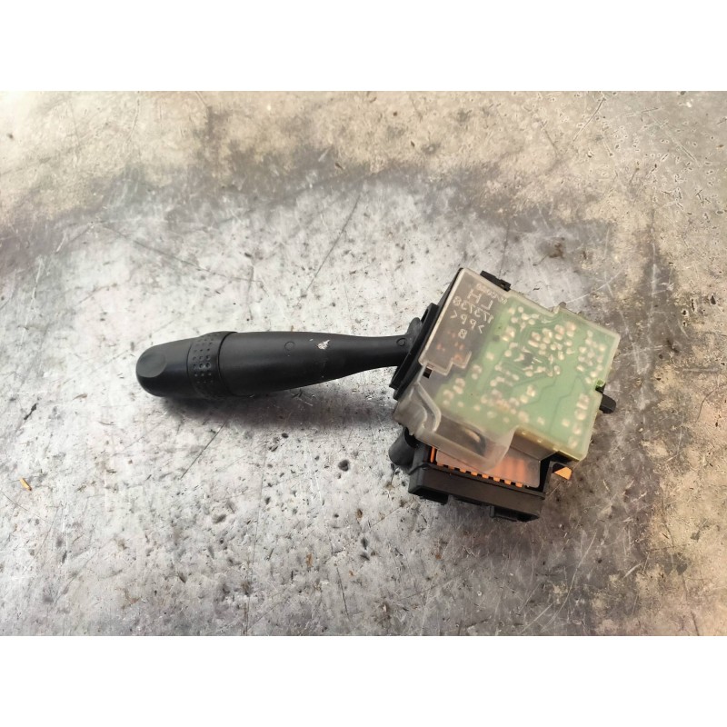 Recambio de mando limpia para toyota corolla (e12) 1.4 d-4d luna sedán referencia OEM IAM 173739  