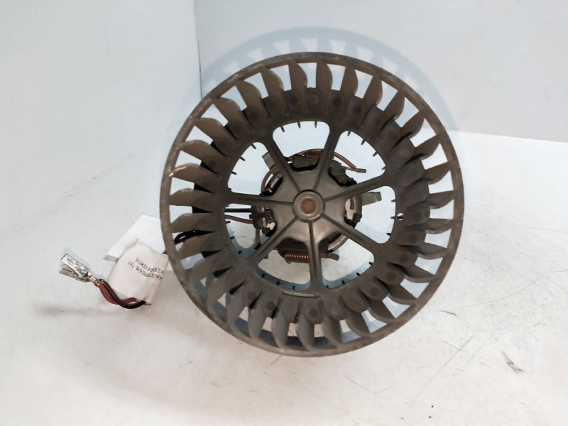 Recambio de motor calefaccion para ford fiesta (cbk) 1.4 16v cat referencia OEM IAM 6736000101 6240308 