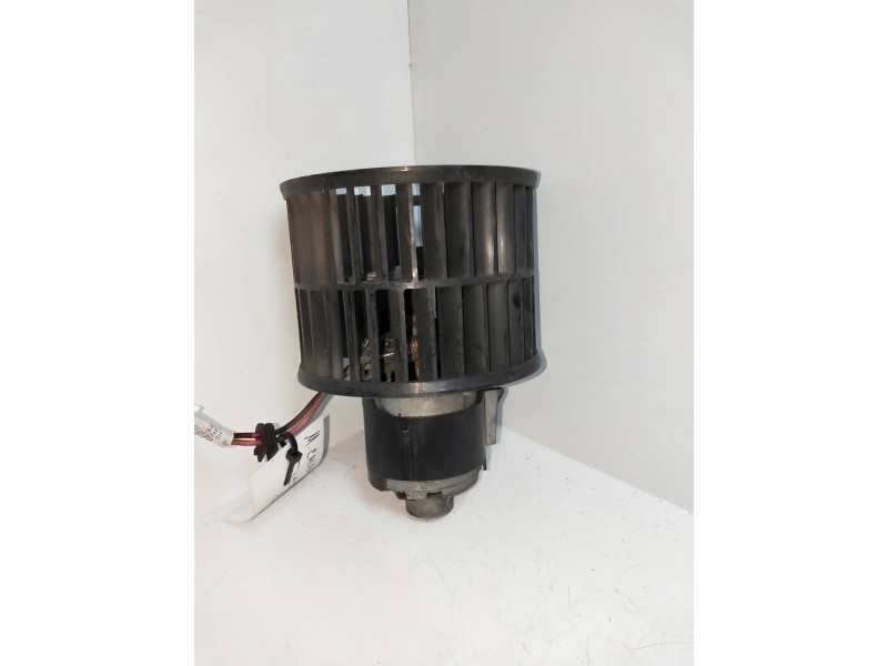 Recambio de motor calefaccion para ford fiesta (cbk) 1.4 16v cat referencia OEM IAM 6736000101 6240308 