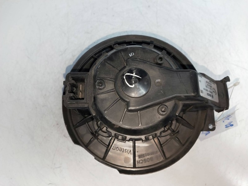 Recambio de motor calefaccion para ford fiesta (cb1) referencia OEM IAM VP8E2H18456AA 0130115551  Recambio de motor calefaccion para ford fiesta (cb1) referencia OEM IAM VP8E2H18456AA 0130115551