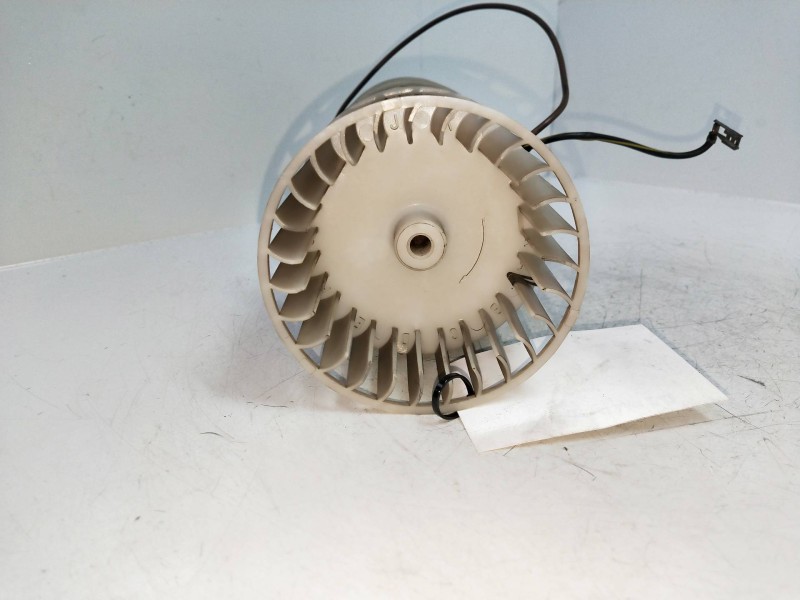 Recambio de motor calefaccion para ford granada berl./turnier referencia OEM IAM    Recambio de motor calefaccion para ford granada berl./turnier referencia OEM IAM