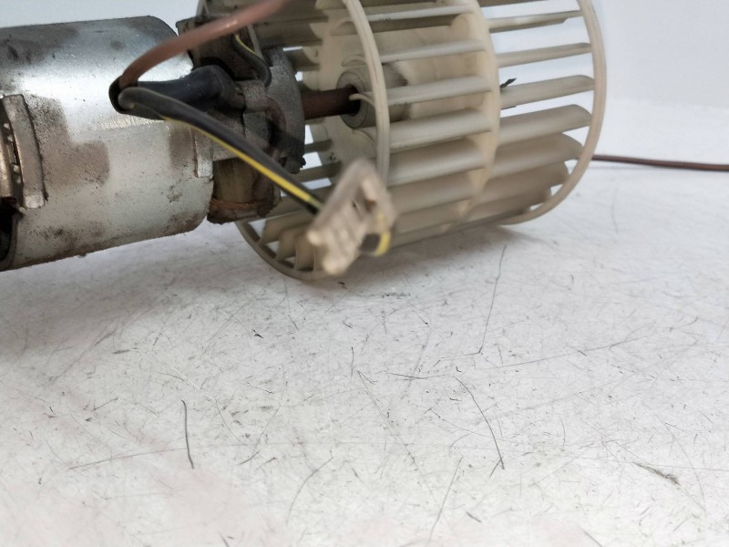 Recambio de motor calefaccion para ford granada berl./turnier referencia OEM IAM    Recambio de motor calefaccion para ford granada berl./turnier referencia OEM IAM