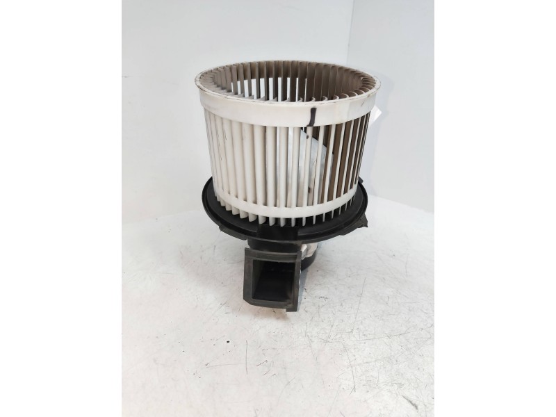 Recambio de motor calefaccion para ford ka (ccu) titanium+ referencia OEM IAM 503930100  