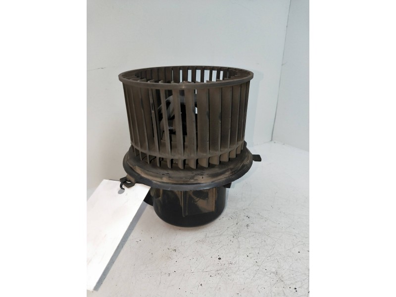 Recambio de motor calefaccion para ford transit, caja cerr. largo 95 ft 100 2.5 express-line referencia OEM IAM 95VW18456  