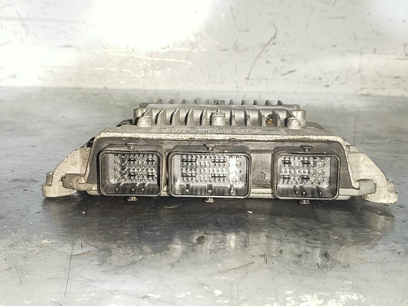 Recambio de centralita motor uce para ford fiesta (cbk) 1.4 tdci cat referencia OEM IAM 5WS40140ET 3S6112A650LC 5AYC SID804