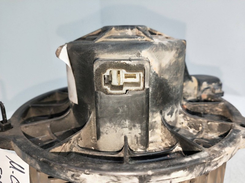 Recambio de motor calefaccion para ford ranger (et) 2.5 tdci cat referencia OEM IAM F00S330024  