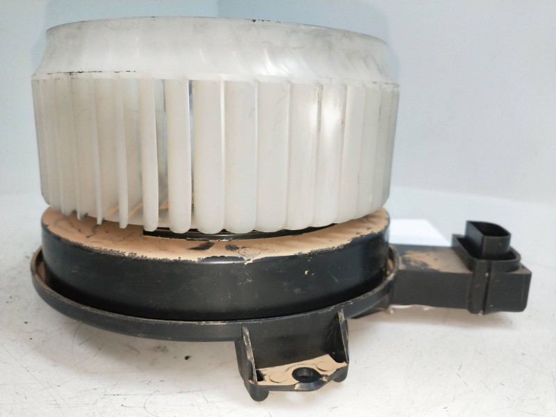 Recambio de motor calefaccion para honda civic (fk) 1.4 cat referencia OEM IAM AV1120  