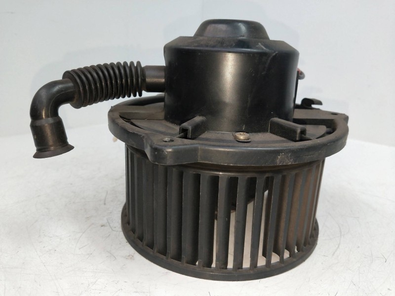 Recambio de motor calefaccion para hyundai accent (x3) 1.5 12v cat referencia OEM IAM   