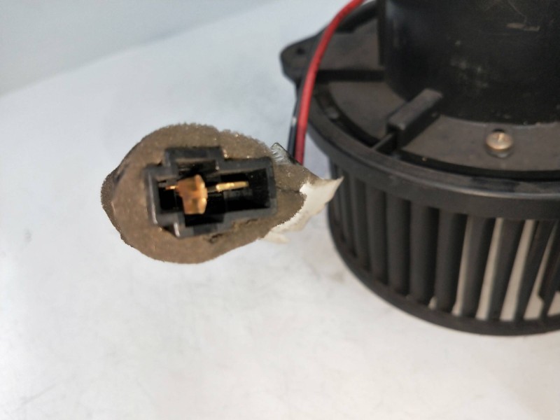Recambio de motor calefaccion para hyundai accent (x3) 1.5 12v cat referencia OEM IAM   