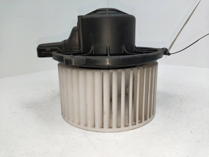 Recambio de motor calefaccion para hyundai accent (lc) crdi gl referencia OEM IAM F00S330024  