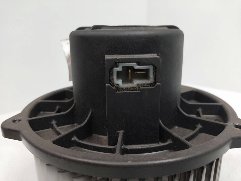 Recambio de motor calefaccion para hyundai coupe (gk) 1.6 16v cat referencia OEM IAM F00S330020  