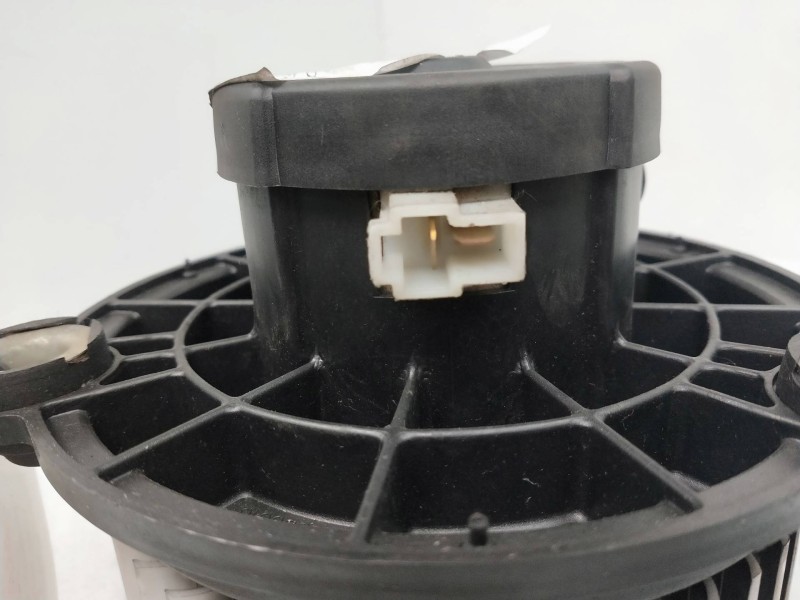 Recambio de motor calefaccion para hyundai elantra (xd) 2.0 crdi gls full (4-ptas.) referencia OEM IAM F00S330016  