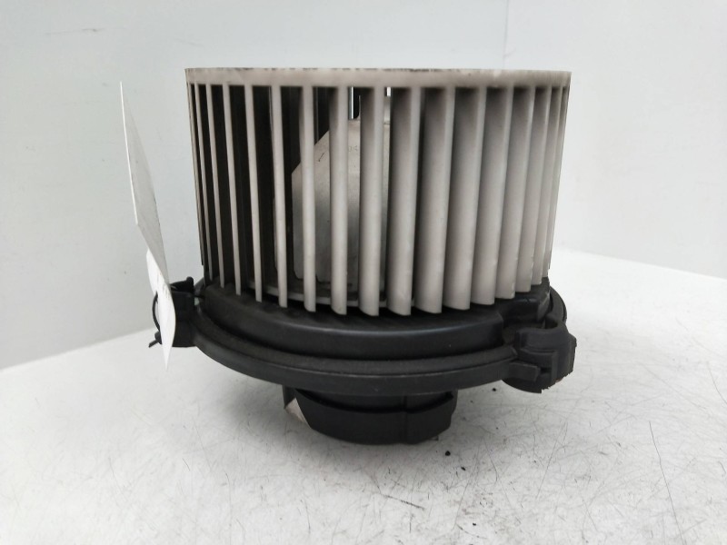 Recambio de motor calefaccion para hyundai elantra (xd) 2.0 crdi gls full (4-ptas.) referencia OEM IAM F00S330016  