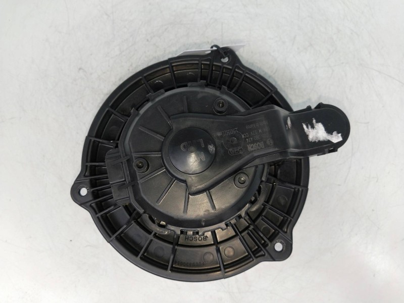 Recambio de motor calefaccion para hyundai i30 (gd) 1.6 crdi cat referencia OEM IAM F00S330054 F00S3B2474 150507