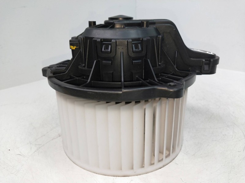 Recambio de motor calefaccion para hyundai i30 (gd) 1.6 crdi cat referencia OEM IAM F00S330054 F00S3B2474 150507