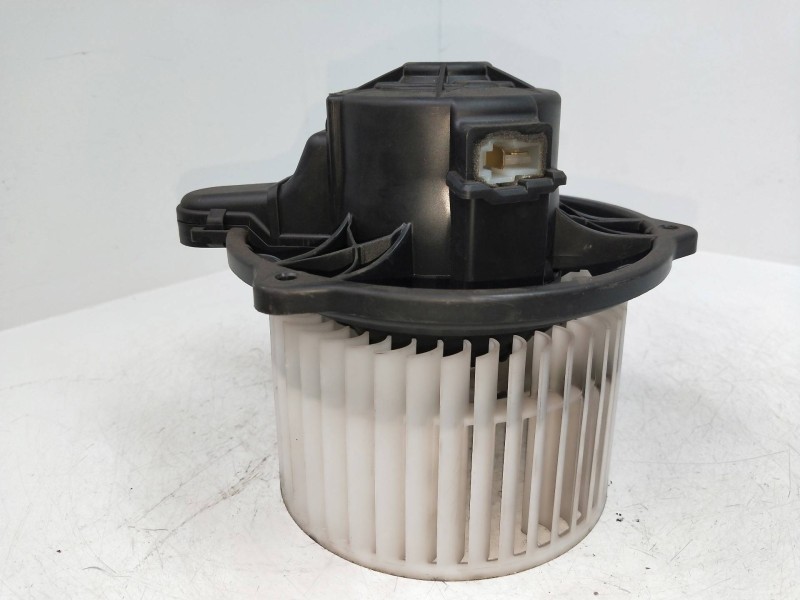 Recambio de motor calefaccion para hyundai i30 1.4 cat referencia OEM IAM F00S33F023  