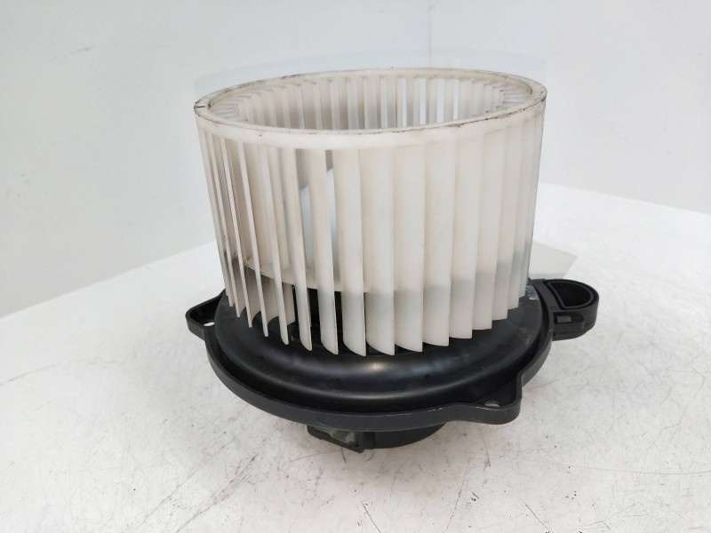 Recambio de motor calefaccion para hyundai i30 1.4 cat referencia OEM IAM F00S33F023  